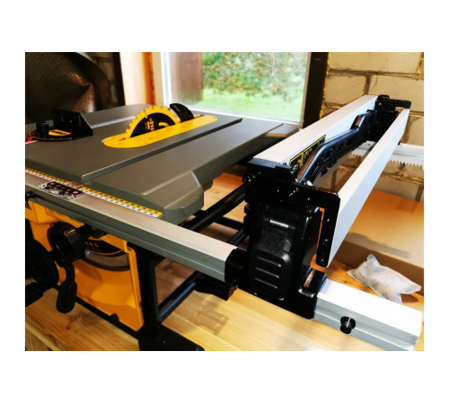 Настольная пила 1850 Вт, 5800 об/мин, диск 210x30 мм DEWALT DWE7485-QS