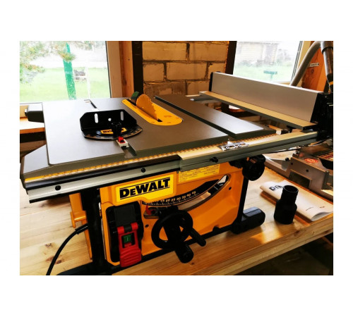 Настольная пила 1850 Вт, 5800 об/мин, диск 210x30 мм DEWALT DWE7485-QS