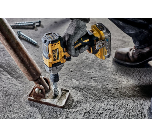 Аккумуляторный гайковерт DEWALT 18 В, 1084 Нм, 3250 уд/мин, без АКБ и ЗУ, в кейсе TSTAK DCF891NT