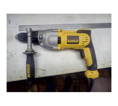 Ударная дрель DEWALT DWD 522KS