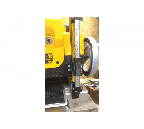 Рейсмусный станок DEWALT 1800 Вт, макс. ширина 330 мм DW735-KS