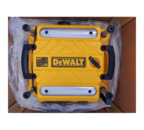 Рейсмусный станок DEWALT 1800 Вт, макс. ширина 330 мм DW735-KS
