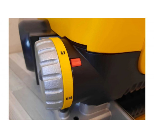 Рейсмусный станок DEWALT 1800 Вт, макс. ширина 330 мм DW735-KS