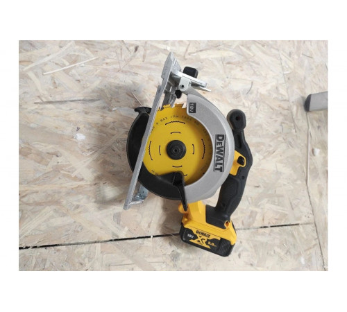 Дисковая пила DEWALT 18В XR DCS391N