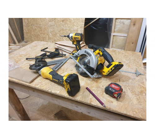 Дисковая пила DEWALT 18В XR DCS391N