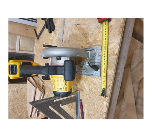 Дисковая пила DEWALT 18В XR DCS391N