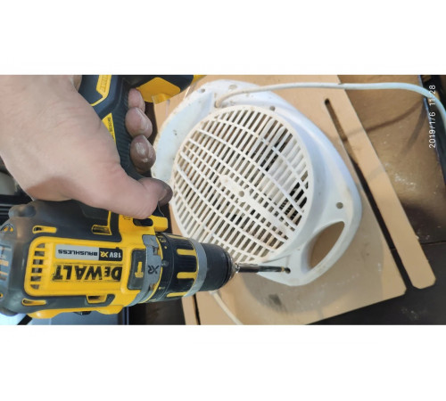 Аккумуляторная дрель-шуруповерт DEWALT DCD 795 P2