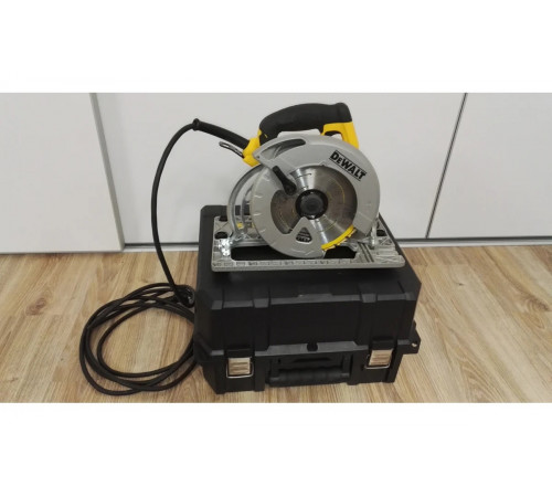 Дисковая пила DEWALT DWE 576 K