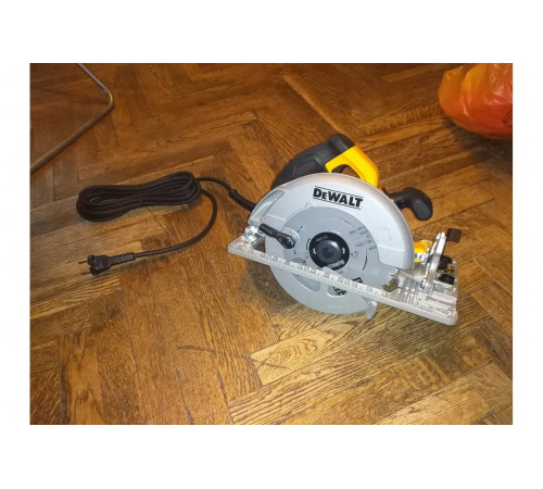 Дисковая пила DEWALT DWE 576 K