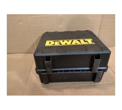 Дисковая пила DEWALT DWE 576 K