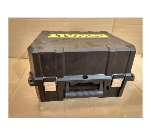 Дисковая пила DEWALT DWE 576 K