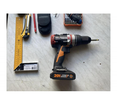 Аккумуляторная бесщеточная дрель-шуруповерт WORX WX354