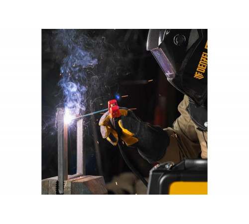 Инверторный сварочный аппарат дуговой сварки Denzel sdm-220 top Инверторный сварочный аппарат дуговой сварки Denzel sdm-220 top