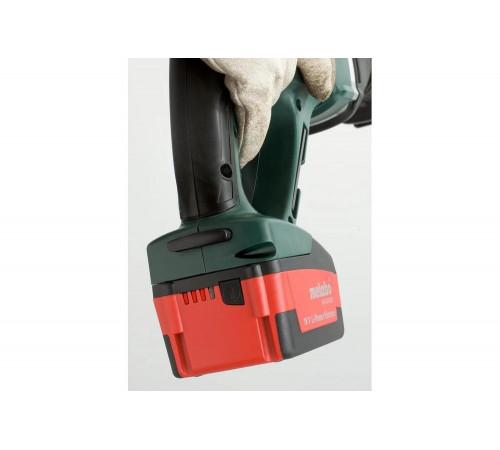 Аккумуляторная сабельная пила METABO ASE 18 LTX (602269850) без акк. и з.у Аккумуляторная сабельная пила METABO ASE 18 LTX (602269850) без акк. и з.у