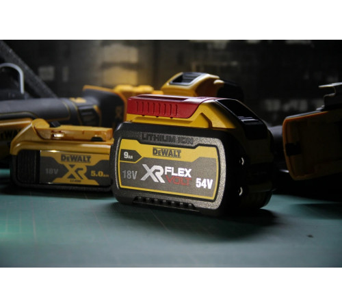Аккумуляторная батарея XR FLEXVOLT Li-Ion 18В, 9 Ач / 54В, 3 Ач DEWALT DCB547