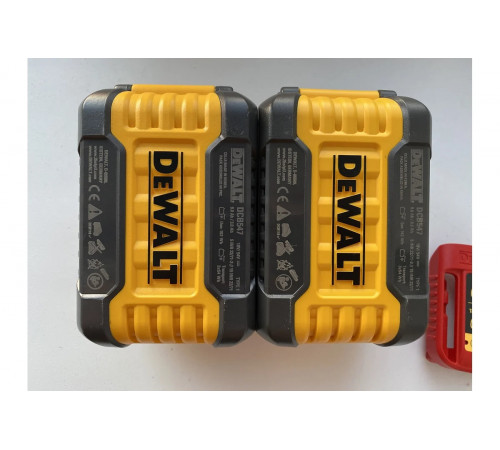 Аккумуляторная батарея XR FLEXVOLT Li-Ion 18В, 9 Ач / 54В, 3 Ач DEWALT DCB547