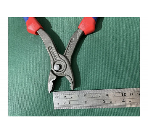 Захватные клещи Knipex TwinGrip, 4 - 22 мм, длина 200 мм, KN-8202200 Захватные клещи Knipex TwinGrip, 4 - 22 мм, длина 200 мм, KN-8202200