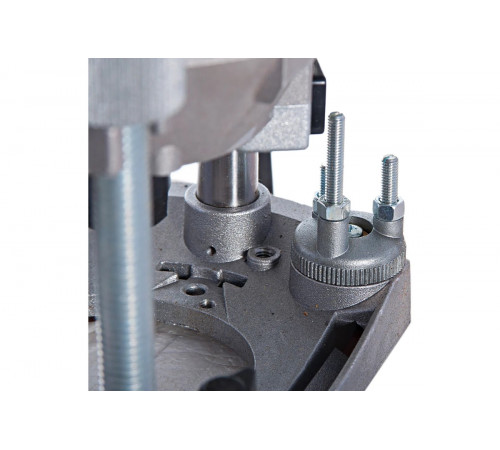 Фрезер DEWALT DW 624