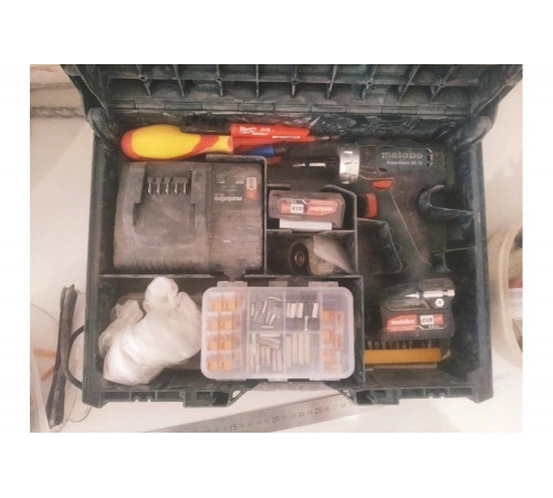 Аккумуляторный шуруповерт Metabo PowerMaxx BS 12 Аккумуляторный шуруповерт Metabo PowerMaxx BS 12