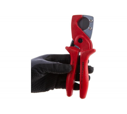 Труборез-ножницы Knipex для композитных металлопластиковых и пластиковых труб KN-9025185 Труборез-ножницы Knipex для композитных металлопластиковых и пластиковых труб KN-9025185
