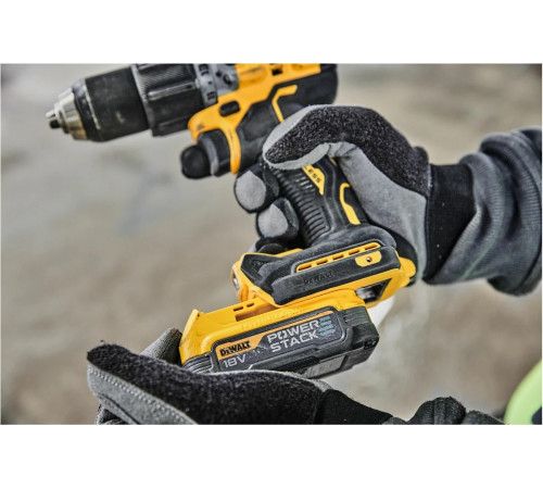 Ударная бесщеточная дрель-шуруповерт DEWALT 2 скорости, 2 АКБ 18 В XR Li-Ion DCD805E2T-QW