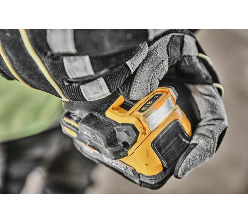 Ударная бесщеточная дрель-шуруповерт DEWALT 2 скорости, 2 АКБ 18 В XR Li-Ion DCD805E2T-QW