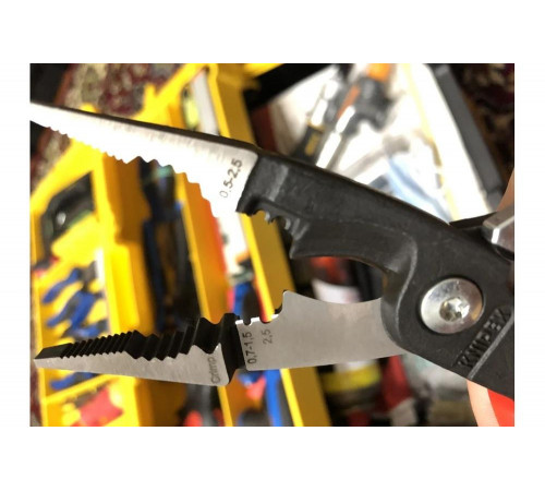 Инструмент для снятия изоляции KNIPEX KN-1392200 Инструмент для снятия изоляции KNIPEX KN-1392200