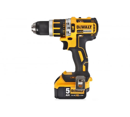 Аккумуляторная дрель DeWALT DCD 737 P2