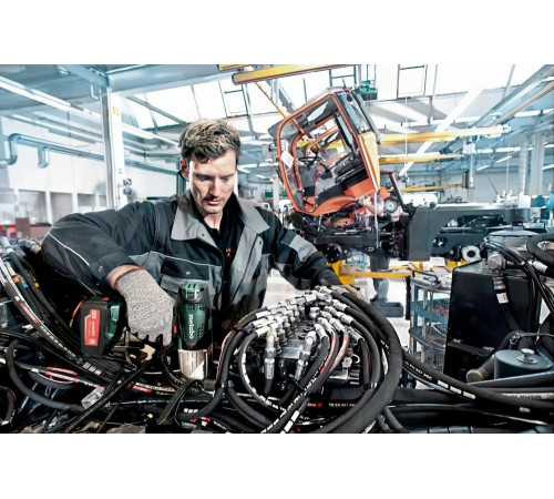 Аккумуляторный ударный гайковерт Metabo SSW 18 LTX 600 602198660 Аккумуляторный ударный гайковерт Metabo SSW 18 LTX 600 602198660
