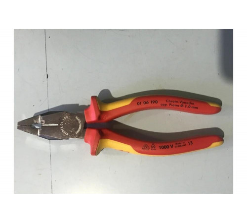 Комбинированные плоскогубцы KNIPEX KN-0106190 Комбинированные плоскогубцы KNIPEX KN-0106190