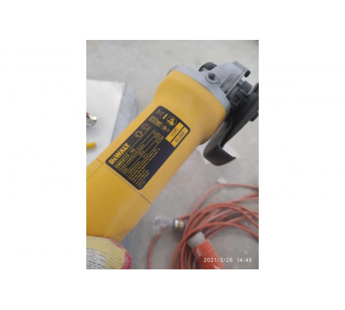 Углошлифовальная машина DEWALT DWE4113-KS