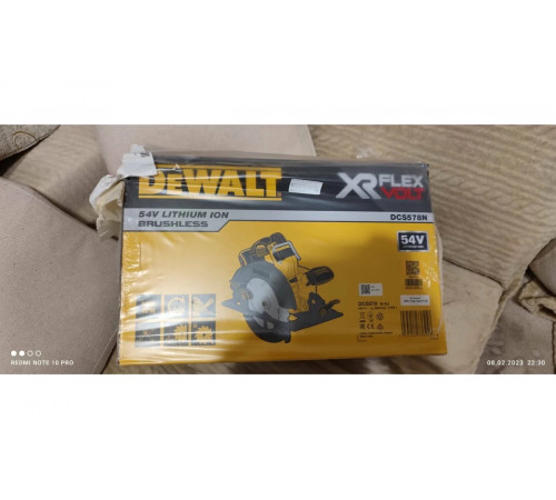 Дисковая пила DEWALT 54 В XR FLEXVOLT DCS578N-XJ