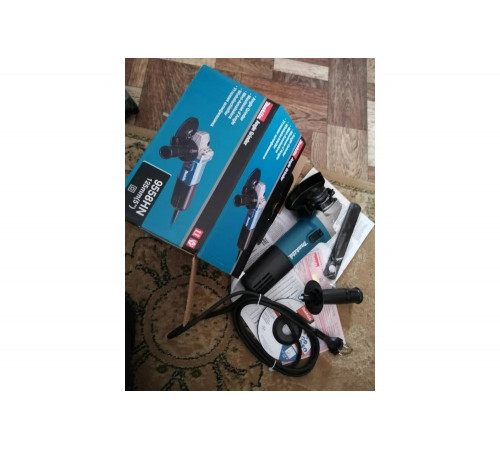 Угловая шлифмашина Makita 9558 HN Угловая шлифмашина Makita 9558 HN