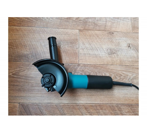 Угловая шлифмашина Makita 9558 HN Угловая шлифмашина Makita 9558 HN
