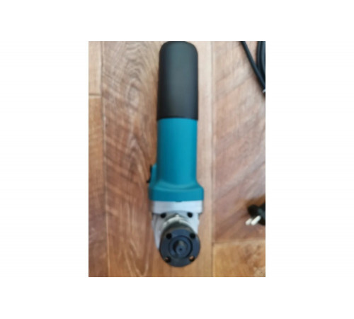 Угловая шлифмашина Makita 9558 HN Угловая шлифмашина Makita 9558 HN