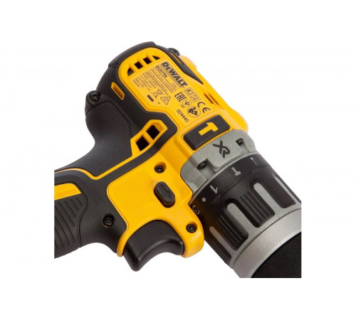 Аккумуляторная ударная дрель-шуруповерт Dewalt DCD796E1T, 18 В, 2000 об/мин, 34000 уд/мин, с АКБ 1.7 Ач и ЗУ, в кейсе TSTAK DCD796E1T-XJ