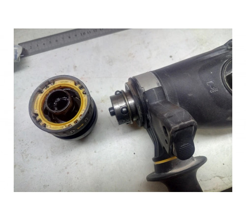 Перфоратор DEWALT D 25144 K