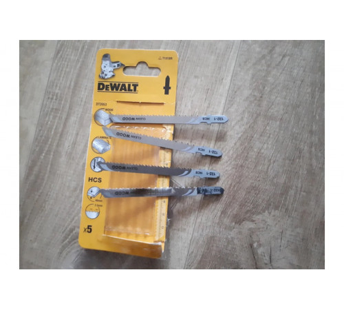 Пилки для лобзика по дереву (100 мм; шаг зубьев 2.5 мм) 5 шт. DEWALT DT 2053