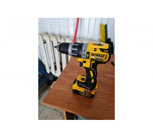 Ударная дрель-шуруповерт DEWALT DCD796NT