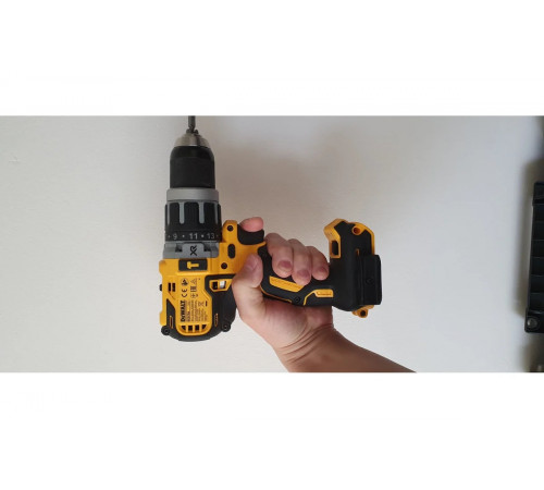 Ударная дрель-шуруповерт DEWALT DCD796NT