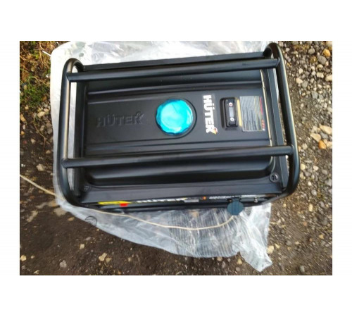 Портативный бензогенератор HUTER DY3000L Портативный бензогенератор HUTER DY3000L
