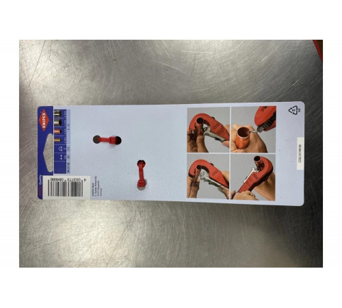 Труборез KNIPEX TubiX, L-260 мм, блистер KN-903102SB Труборез KNIPEX TubiX, L-260 мм, блистер KN-903102SB
