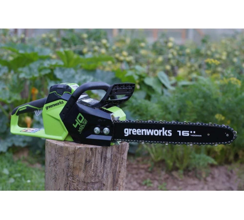 Аккумуляторная цепная пила Greenworks GD40CS18 40 см, АКБ 6 А*ч, ЗУ 2005807UF Аккумуляторная цепная пила Greenworks GD40CS18 40 см, АКБ 6 А*ч, ЗУ 2005807UF
