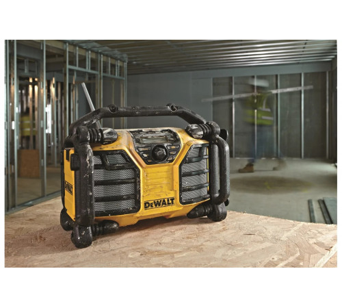 Радио с функцией заряда DEWALT XR DAB DCR017