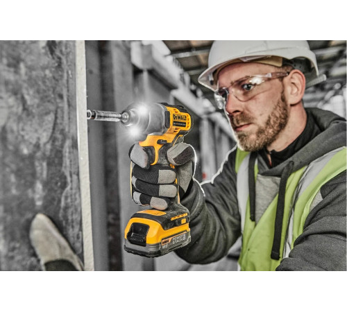 Бесщеточный ультракомпактный импульсный шуруповерт Dewalt DCF840N-XJ