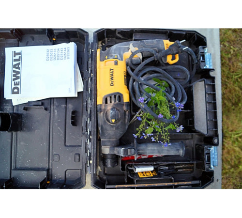 Перфоратор DEWALT D 25133 K