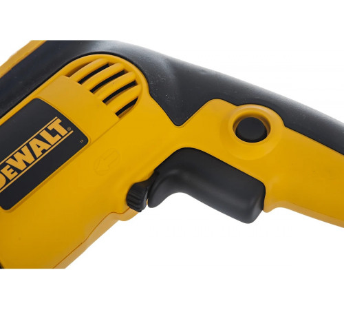 Дрель DEWALT DWD024S