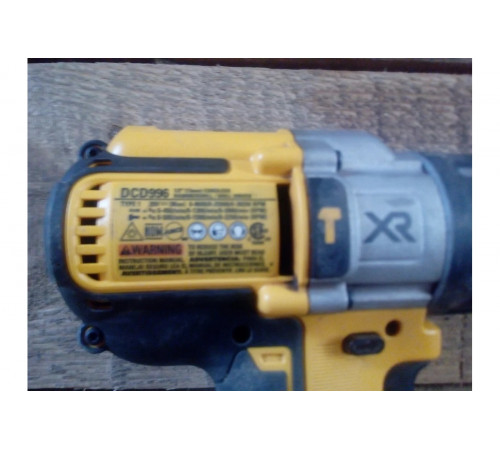 Бесщеточная ударная дрель-шуруповерт DEWALT XRP DCD996P2