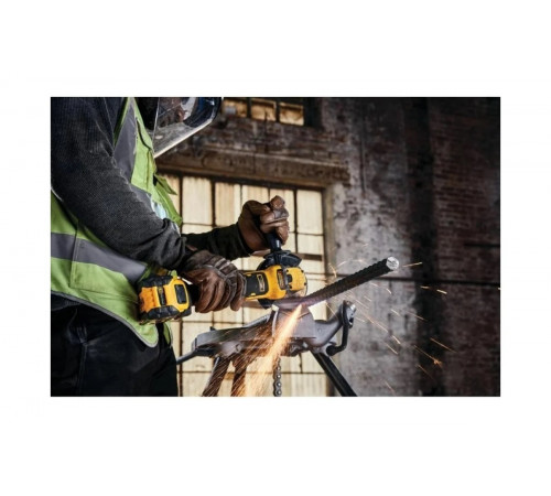 Аккумуляторная угловая шлифмашина DEWALT DCG409T1, 18/54 В, 125 мм, 9000 об/мин, с АКБ 6 Ач и ЗУ, в кейсе TSTAK DCG409T1-QW