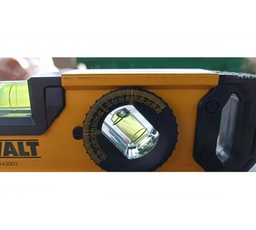 Уровень DEWALT ТОРПЕДО 25см DWHT0-43003